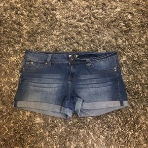Shorts size 15